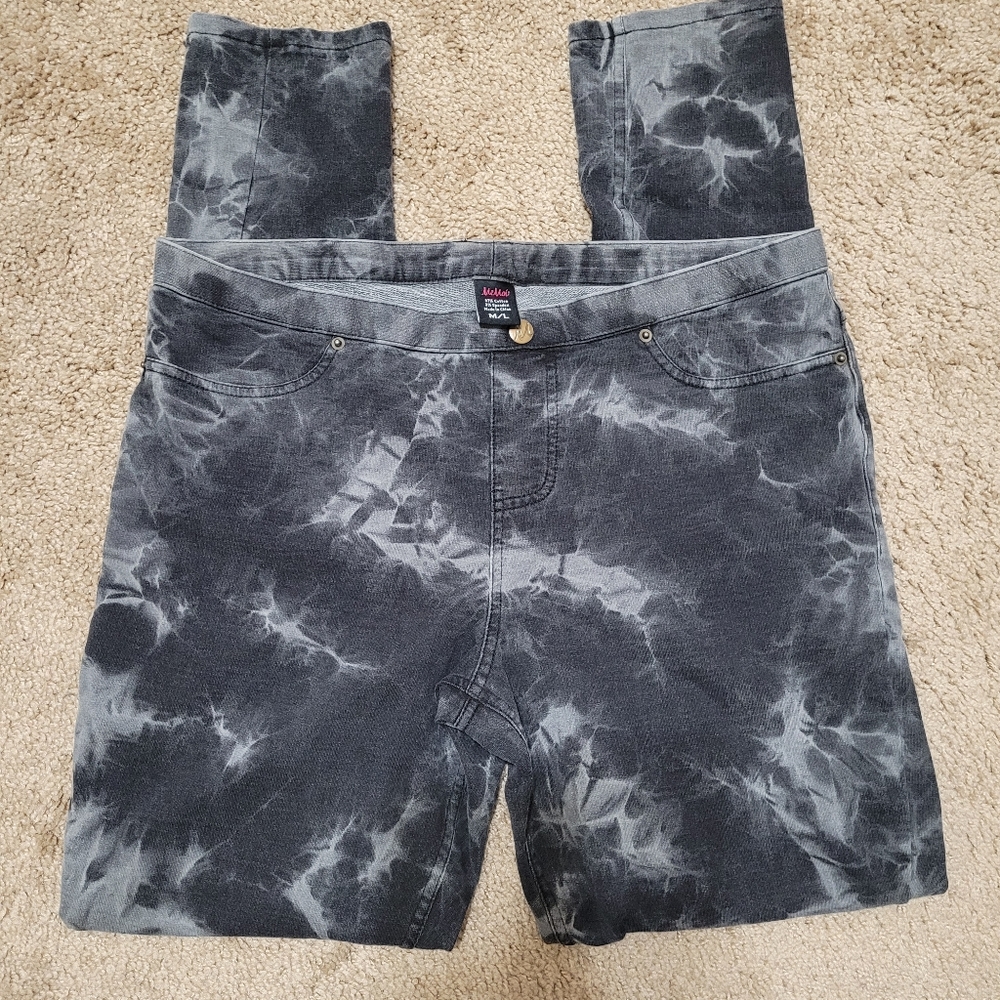 MEMOI Graphic Print Jegging Size M/L